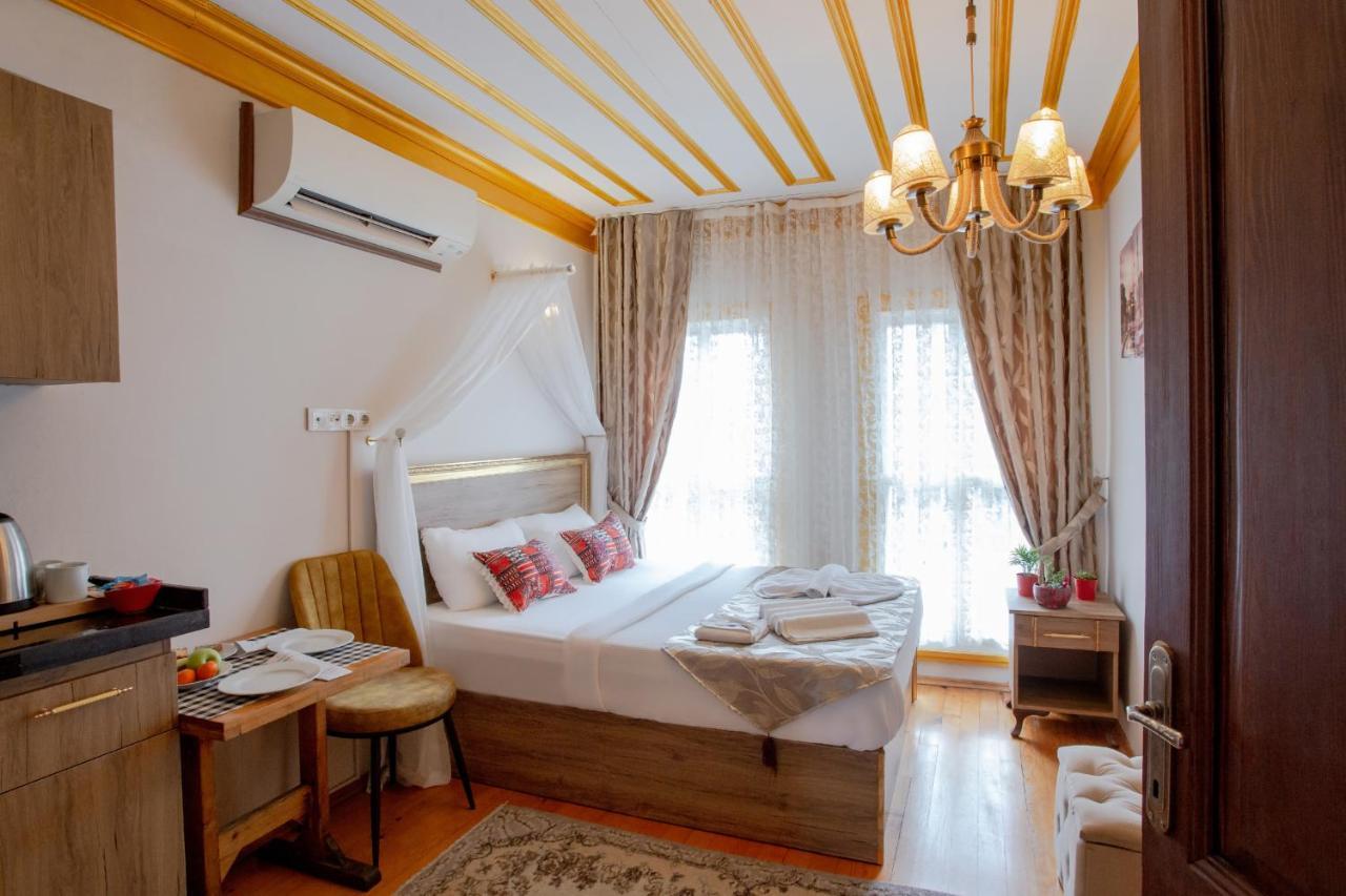 April Hotel Istanbulská provincie Exteriér fotografie
